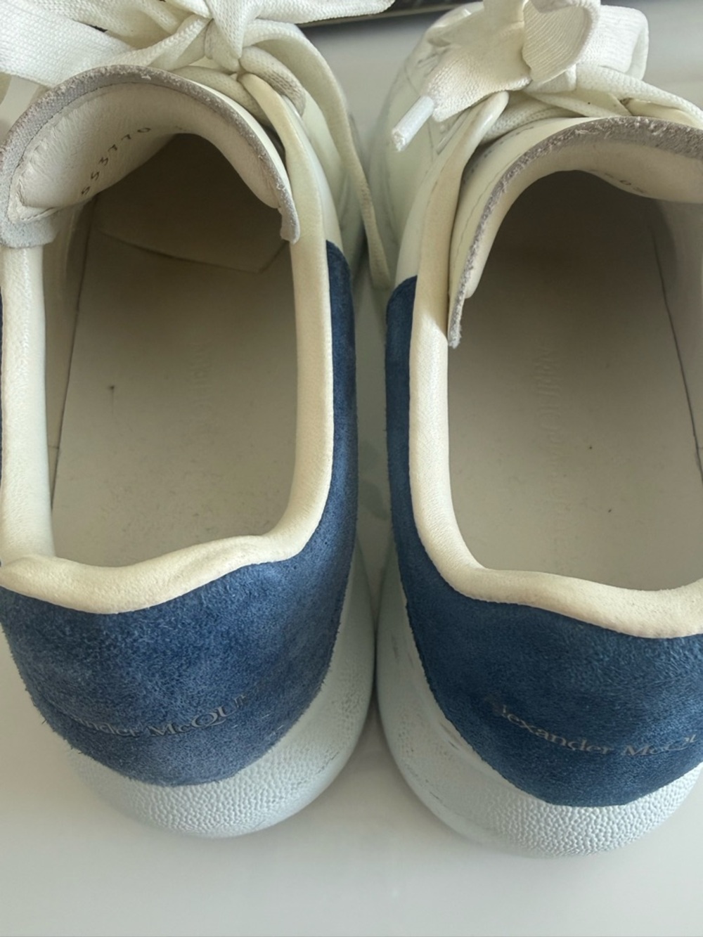Alexander McQueen White Leather Sneakers with blue heel - Picture 5 of 8